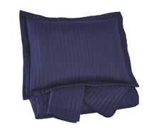 Load image into Gallery viewer, Raleda - Coverlet Set