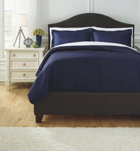 Load image into Gallery viewer, Raleda - Coverlet Set