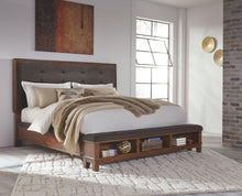 Load image into Gallery viewer, Ralene - Upholstered Panel Bed