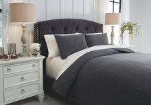 Load image into Gallery viewer, Ryter - Coverlet Set