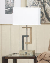 Load image into Gallery viewer, Syler - Poly Table Lamp (2/cn)