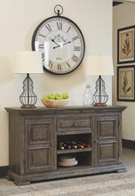 Load image into Gallery viewer, Wyndahl - Dining Room Server
