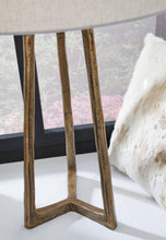 Load image into Gallery viewer, Wynlett - Metal Table Lamp (1/cn)