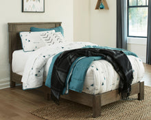 Load image into Gallery viewer, Shamryn - Bedroom Set