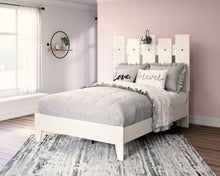 Load image into Gallery viewer, Vaibryn Twin Platform Bed