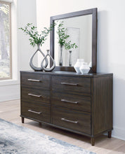 Load image into Gallery viewer, Wittland Dresser and Mirror
