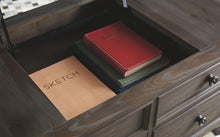 Load image into Gallery viewer, Wyndahl - Lift Top Cocktail Table