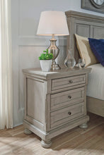 Load image into Gallery viewer, Lettner 7-Piece Bedroom Package