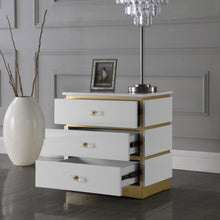 Load image into Gallery viewer, Esme Side Table