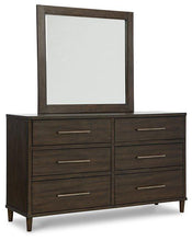 Load image into Gallery viewer, Wittland Dresser and Mirror image