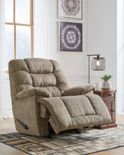 Load image into Gallery viewer, Bridgtrail - Rocker Recliner
