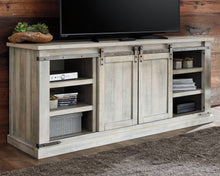 Load image into Gallery viewer, Carynhurst - Tv Stand
