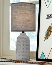 Load image into Gallery viewer, Donnford - Ceramic Table Lamp (1/cn)
