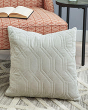 Load image into Gallery viewer, Doriana - Pillow (4/cs)
