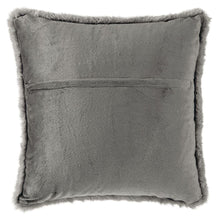 Load image into Gallery viewer, Gariland - Pillow (4/cs)
