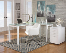 Load image into Gallery viewer, Baraga - Home Office Swivel Desk Chair
