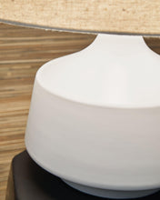 Load image into Gallery viewer, Acyn - Ceramic Table Lamp (1/cn)
