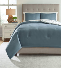 Load image into Gallery viewer, Adason Blue/White Queen Comforter Set
