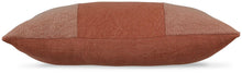 Load image into Gallery viewer, Dovinton Spice Pillow (Set of 4)
