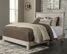 Load image into Gallery viewer, Hollentown - Bedroom Set
