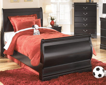 Load image into Gallery viewer, Huey Vineyard - Bedroom Set
