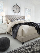 Load image into Gallery viewer, Jerary - Upholstered Bed
