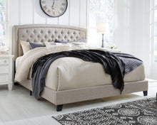 Load image into Gallery viewer, Jerary - Upholstered Bed
