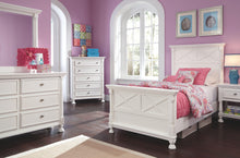 Load image into Gallery viewer, Kaslyn - Five Drawer Chest
