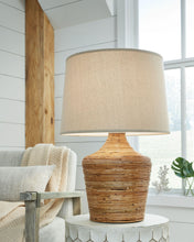Load image into Gallery viewer, Kerrus - Rattan Table Lamp (1/cn)
