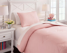 Load image into Gallery viewer, Lexann - Comforter Set
