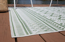 Load image into Gallery viewer, Kierick Green/Cream 5&#39;3&quot; x 7&#39; Rug
