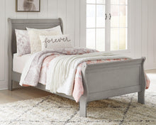 Load image into Gallery viewer, Kordasky - Sleigh Bed
