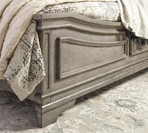 Lodenbay Panel Bed