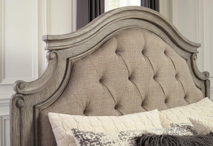 Lodenbay Panel Bed