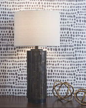 Load image into Gallery viewer, Makya - Poly Table Lamp (2/cn)
