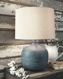 Malthace - Metal Table Lamp (1/cn)