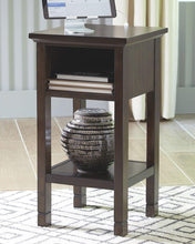 Load image into Gallery viewer, Marnville - Accent Table
