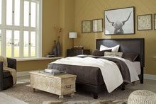 Load image into Gallery viewer, Mesling - Upholstered Bed
