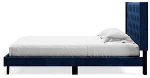 Vintasso - Upholstered Bed