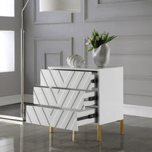 Load image into Gallery viewer, Collette Side Table
