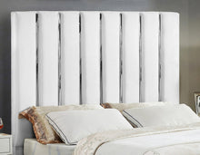 Load image into Gallery viewer, Enzo White Velvet Queen Bed
