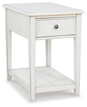 Load image into Gallery viewer, Kanwyn End Table
