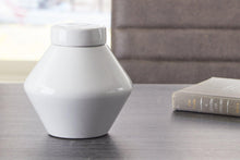 Load image into Gallery viewer, Domina Jar image
