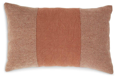 Dovinton Spice Pillow image