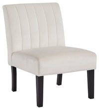 Load image into Gallery viewer, Hughleigh -Accent Chair image
