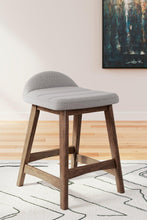 Load image into Gallery viewer, Lyncott Counter Height Bar Stool image
