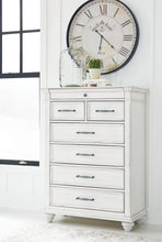 Load image into Gallery viewer, Kanwyn Chest of Drawers image
