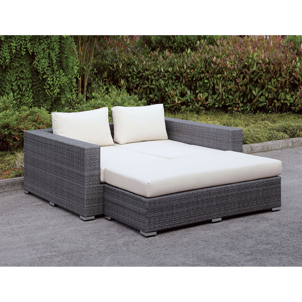 Somani Light Gray Wicker/Ivory Cushion Daybed