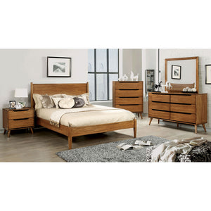 Lennart Oak 5 Pc. Queen Bedroom Set w/ Chest + Oval Mirror