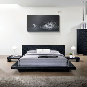 Christie Black E.King Bed